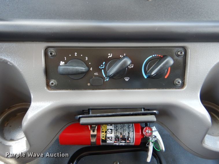 image for item GM9092 2010 Freightliner M2 106  box truck