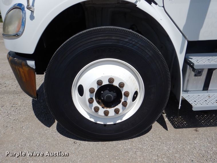 image for item GM9092 2010 Freightliner M2 106  box truck