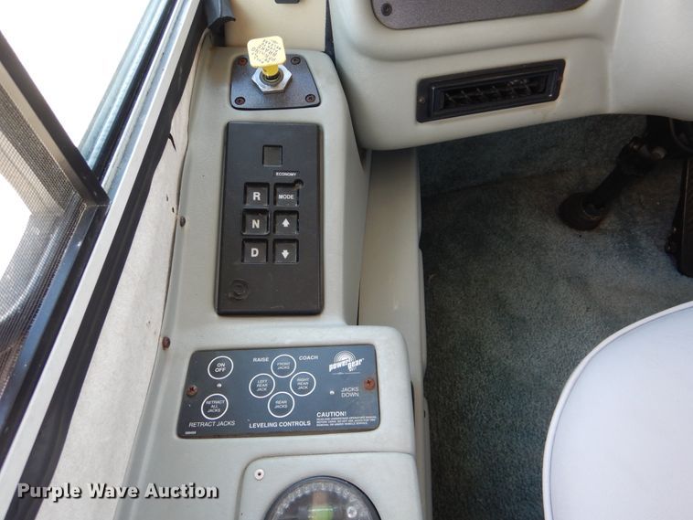 image for item GM9098 2001 Spartan Marlin  RV