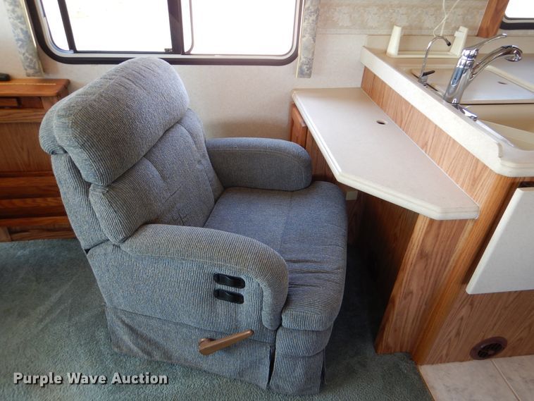 image for item GM9098 2001 Spartan Marlin  RV