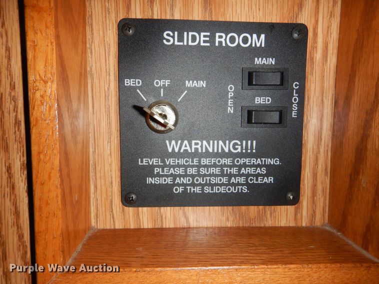 image for item GM9098 2001 Spartan Marlin  RV