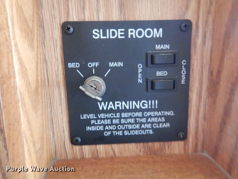 image for item GM9098 2001 Spartan Marlin  RV