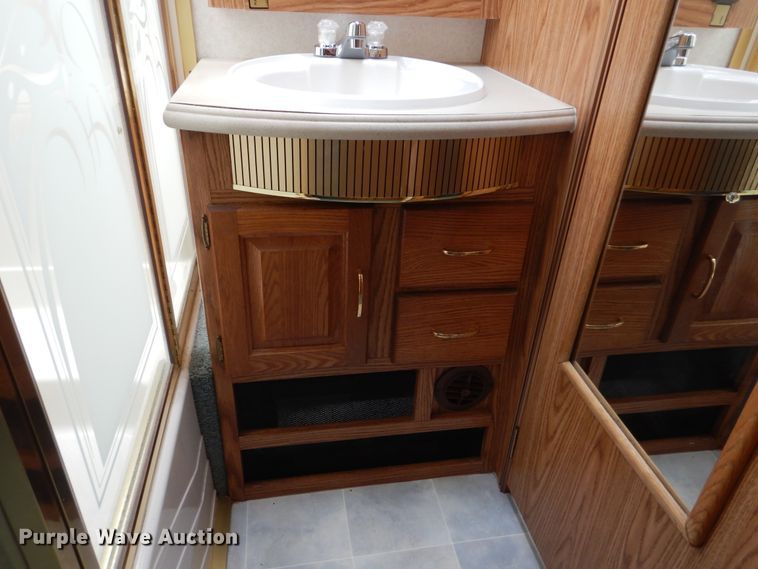 image for item GM9098 2001 Spartan Marlin  RV