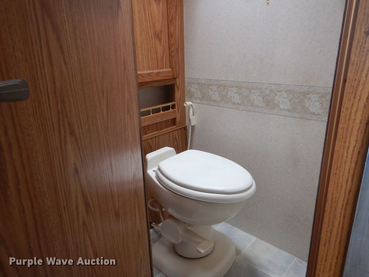 image for item GM9098 2001 Spartan Marlin  RV