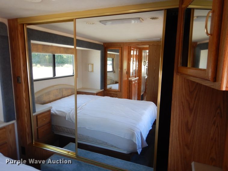 image for item GM9098 2001 Spartan Marlin  RV