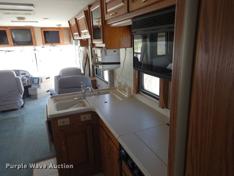 image for item GM9098 2001 Spartan Marlin  RV