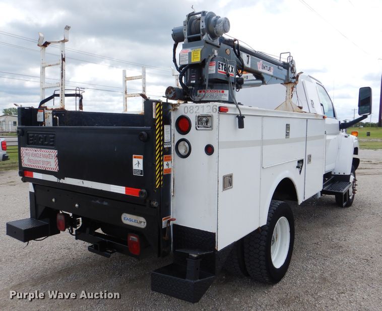image for item GM9107 2008 GMC C5500  utility truck with crane
