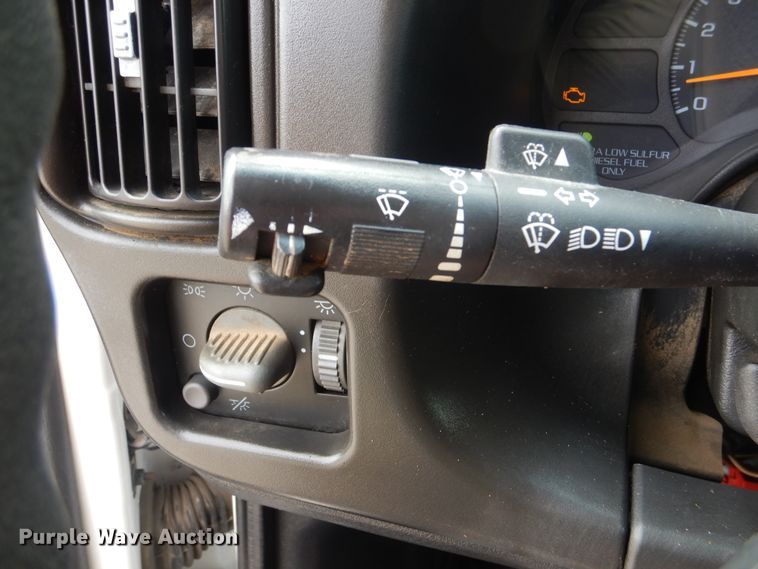 image for item GM9107 2008 GMC C5500  utility truck with crane