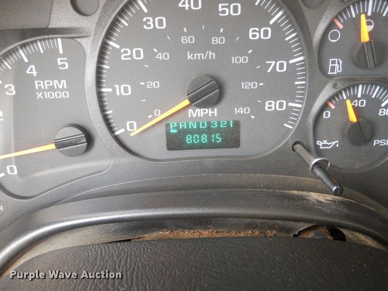 image for item GM9107 2008 GMC C5500  utility truck with crane