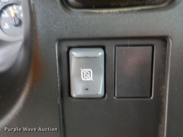 image for item GM9107 2008 GMC C5500  utility truck with crane