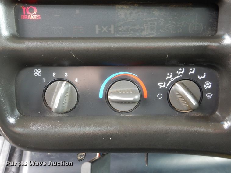 image for item GM9107 2008 GMC C5500  utility truck with crane