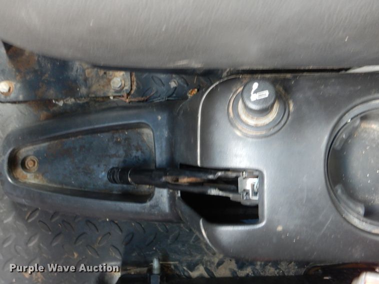 image for item GM9107 2008 GMC C5500  utility truck with crane