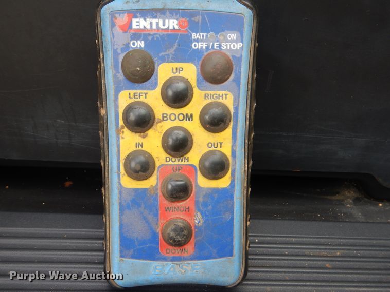 image for item GM9107 2008 GMC C5500  utility truck with crane