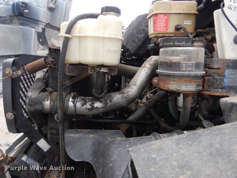 image for item GM9107 2008 GMC C5500  utility truck with crane