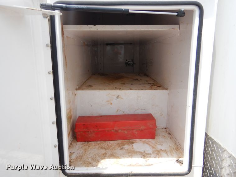 image for item GM9107 2008 GMC C5500  utility truck with crane