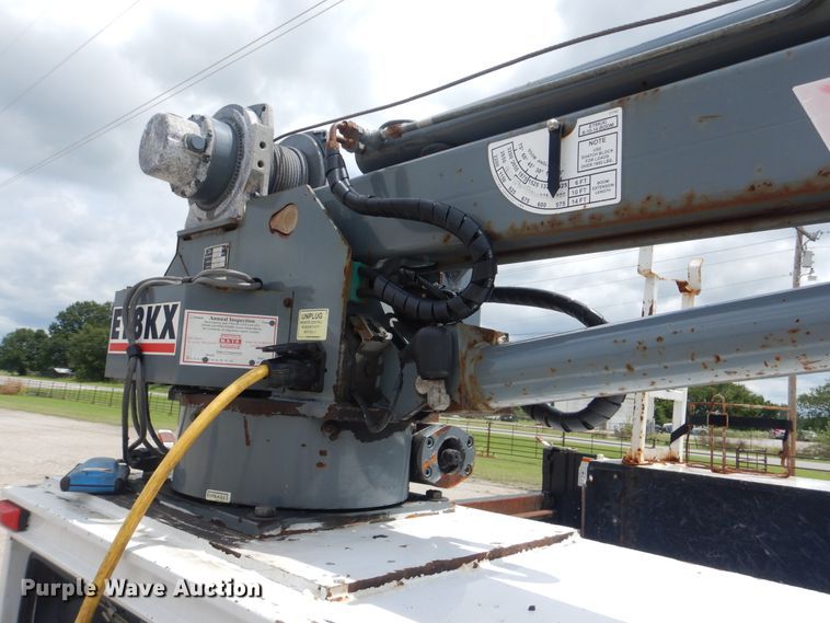 image for item GM9107 2008 GMC C5500  utility truck with crane