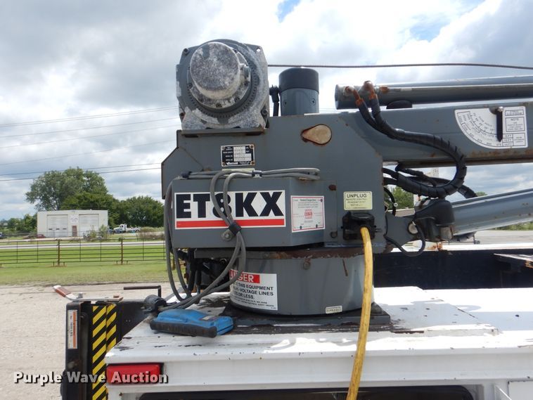 image for item GM9107 2008 GMC C5500  utility truck with crane