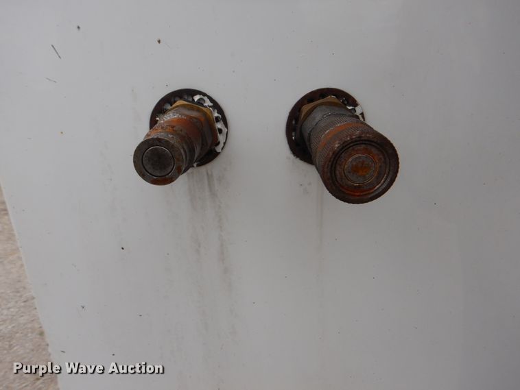 image for item GM9107 2008 GMC C5500  utility truck with crane