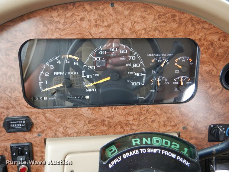 image for item GM9109 2002 Damon Daybreak  RV