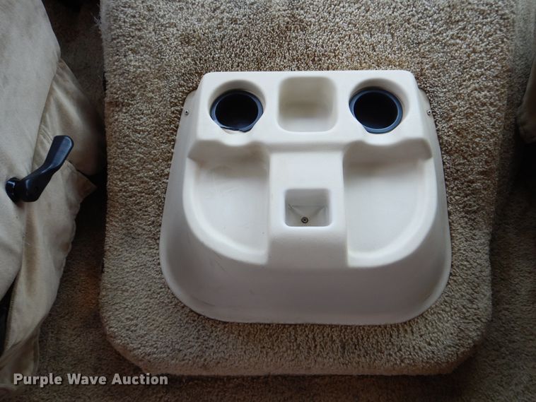 image for item GM9109 2002 Damon Daybreak  RV