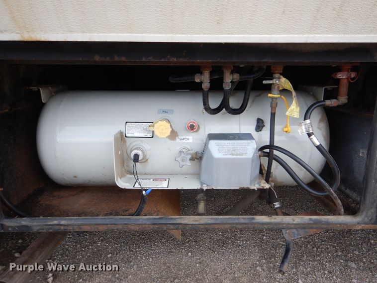 image for item GM9109 2002 Damon Daybreak  RV