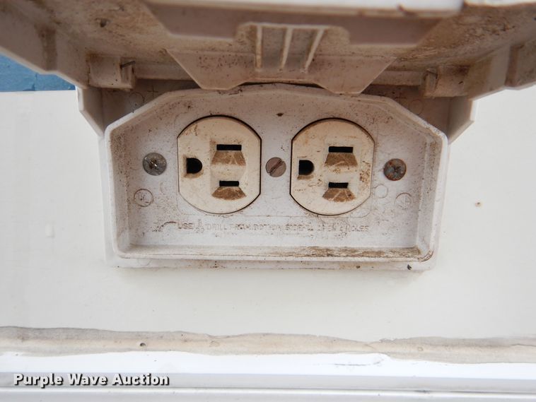 image for item GM9109 2002 Damon Daybreak  RV