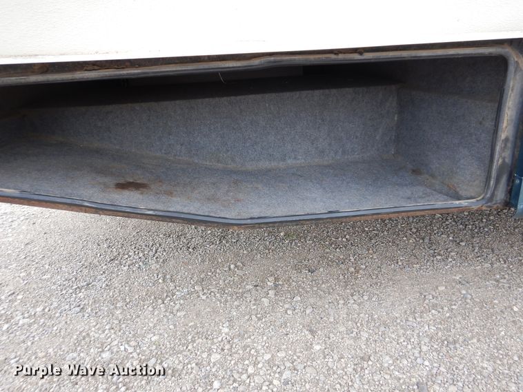 image for item GM9109 2002 Damon Daybreak  RV