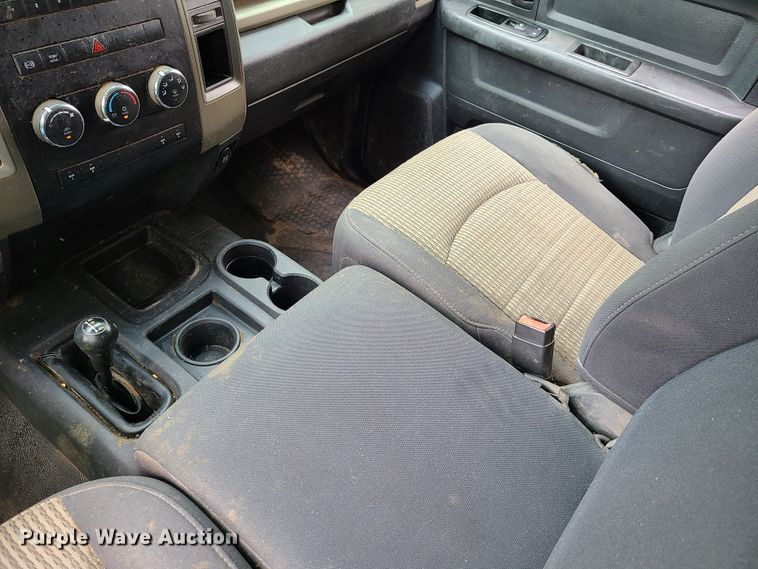 image for item GO9310 2011 Dodge Ram 5500  flatbed truck