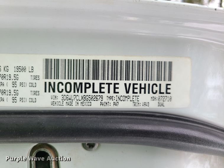 image for item GO9310 2011 Dodge Ram 5500  flatbed truck