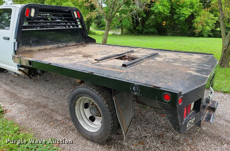 image for item GO9310 2011 Dodge Ram 5500  flatbed truck