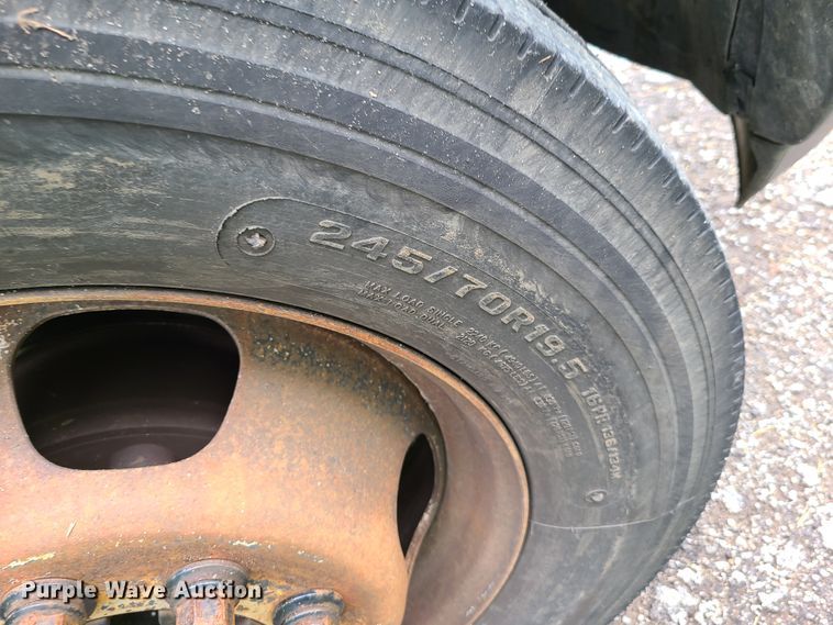 image for item GO9310 2011 Dodge Ram 5500  flatbed truck