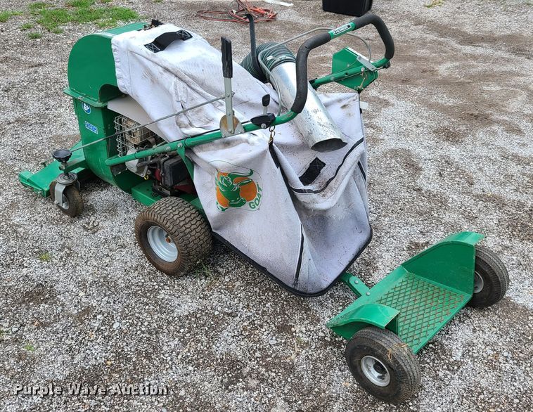 image for item GO9312 Billy Goat VQ1002SP leaf vacuum