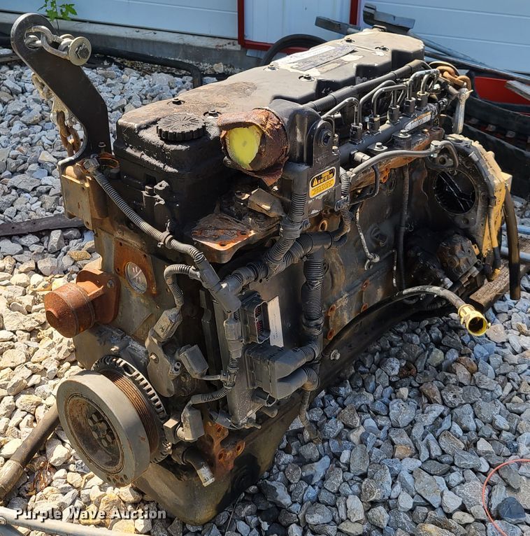 image for item GP9225 (2) six cylinder diesel engines