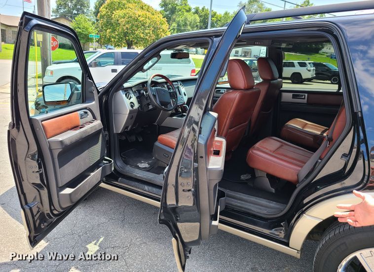 image for item GP9231 2010 Ford Expedition King Ranch  SUV