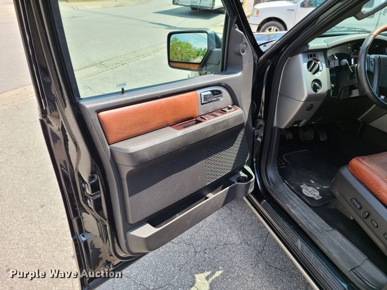 image for item GP9231 2010 Ford Expedition King Ranch  SUV