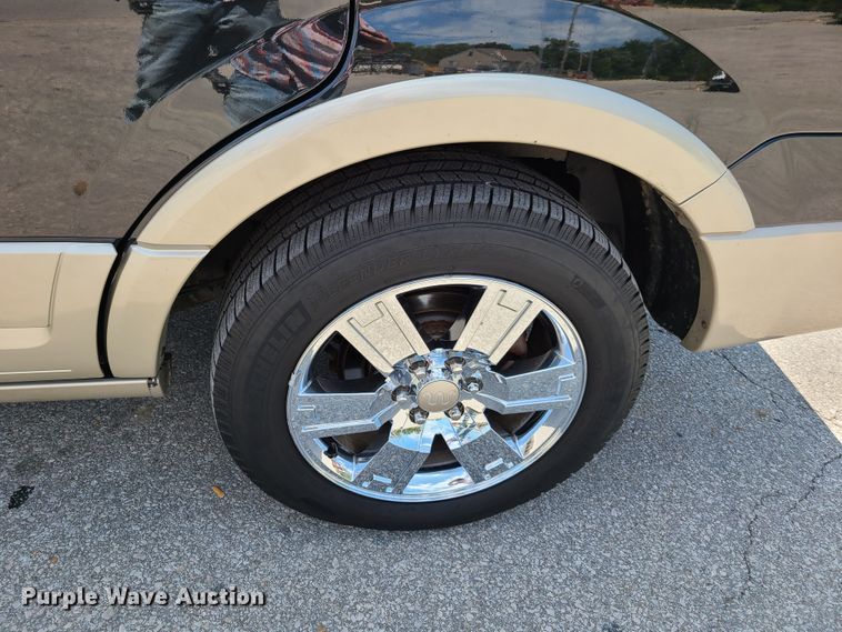 image for item GP9231 2010 Ford Expedition King Ranch  SUV