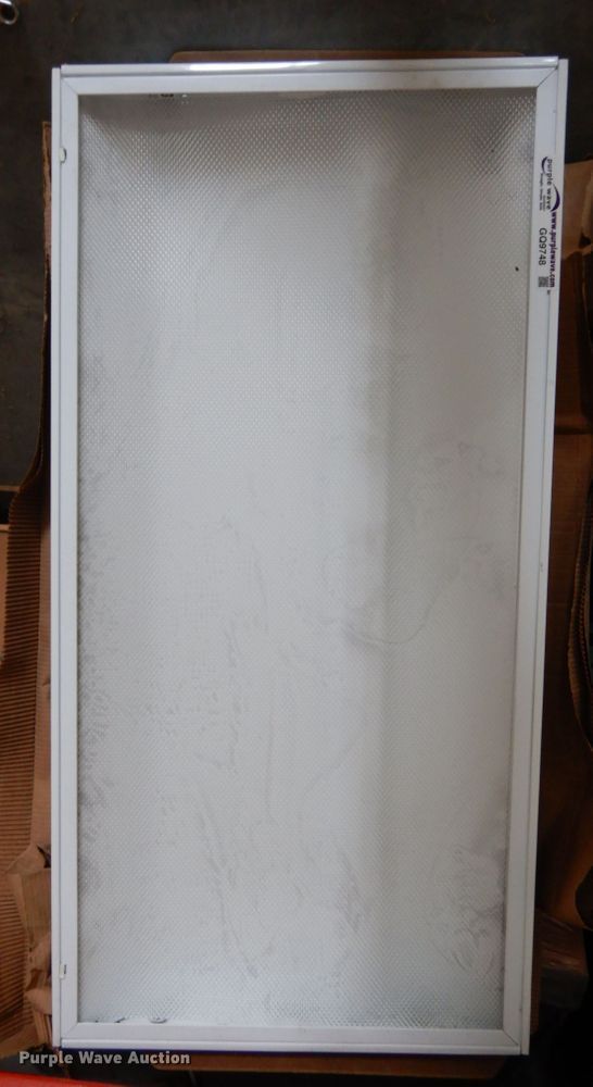 image for item GQ9748 (60) light fixtures