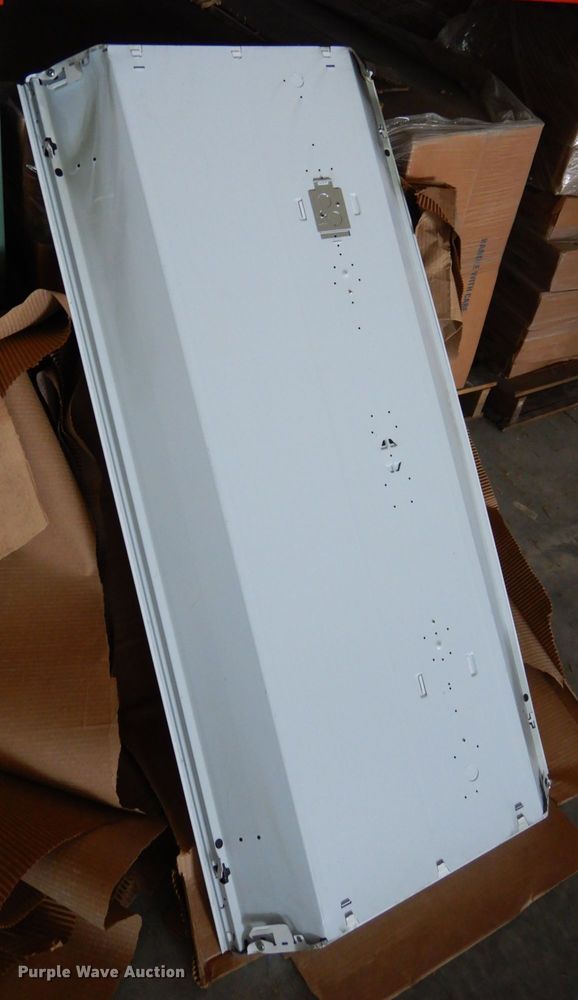 image for item GQ9748 (60) light fixtures