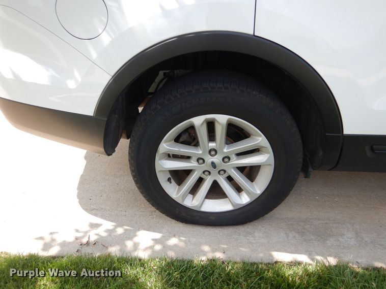 image for item GR9717 2016 Ford Explorer  SUV