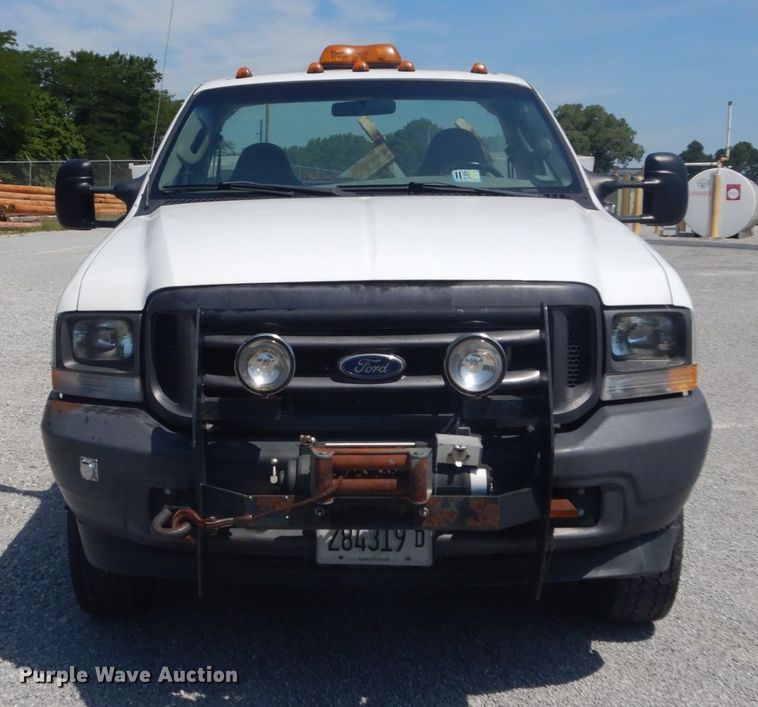 image for item GV9118 2004 Ford F550 Super Duty XL  utility truck