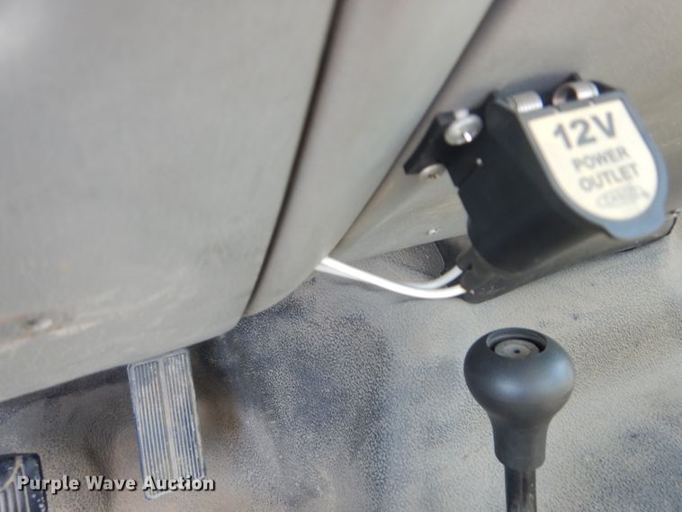 image for item GV9118 2004 Ford F550 Super Duty XL  utility truck