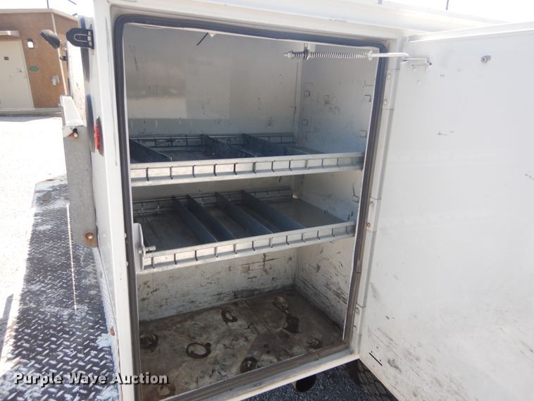 image for item GV9118 2004 Ford F550 Super Duty XL  utility truck