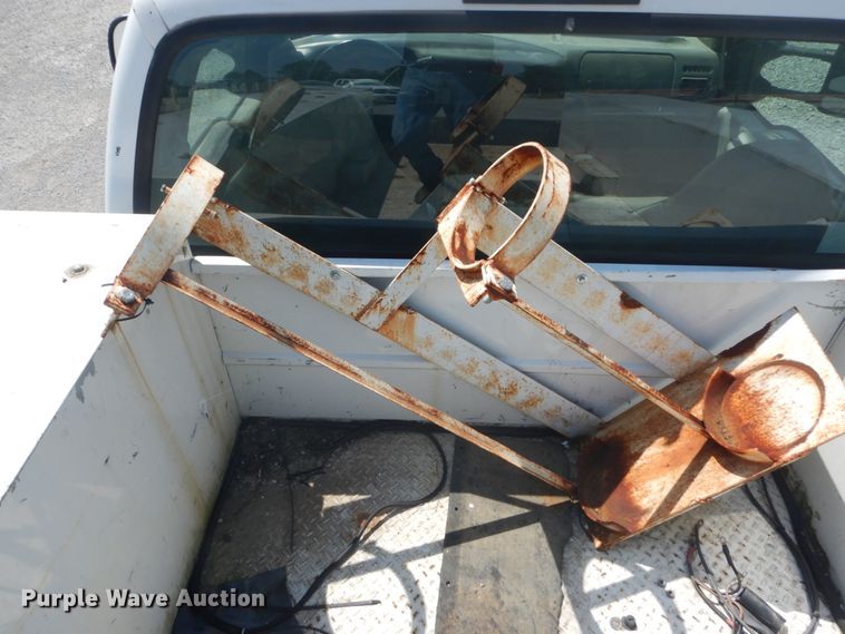 image for item GV9118 2004 Ford F550 Super Duty XL  utility truck