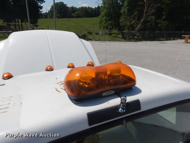 image for item GV9118 2004 Ford F550 Super Duty XL  utility truck