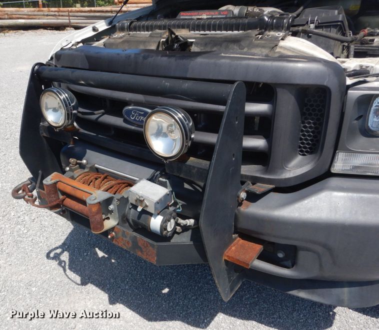 image for item GV9118 2004 Ford F550 Super Duty XL  utility truck
