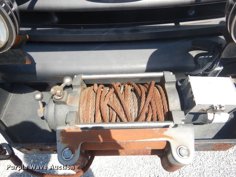 image for item GV9118 2004 Ford F550 Super Duty XL  utility truck