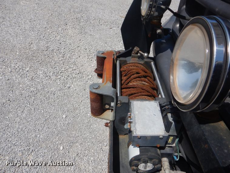 image for item GV9118 2004 Ford F550 Super Duty XL  utility truck