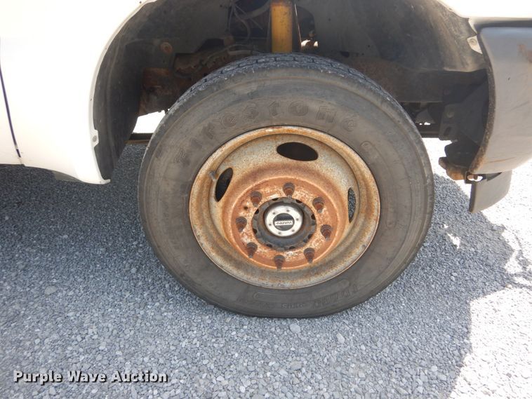 image for item GV9118 2004 Ford F550 Super Duty XL  utility truck