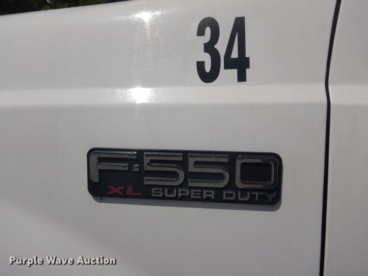 image for item GV9118 2004 Ford F550 Super Duty XL  utility truck