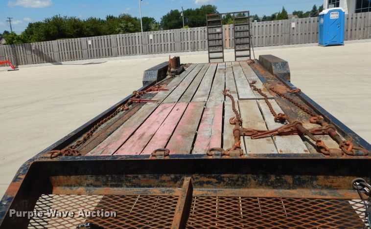 image for item GV9175 2015 Lucon equipment trailer